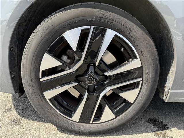Peugeot 208 image 1