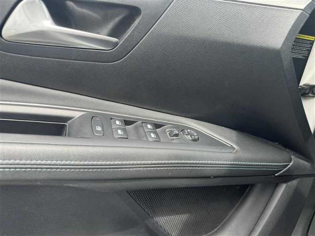 Peugeot 3008 image 6