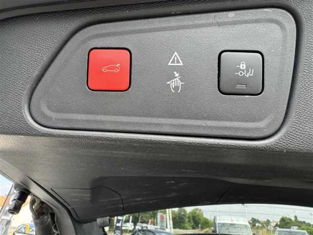 Peugeot 3008 image 9