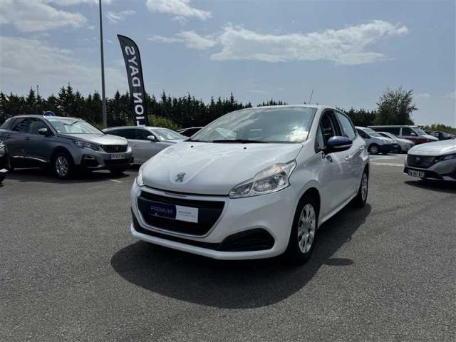 Peugeot 208 image 1