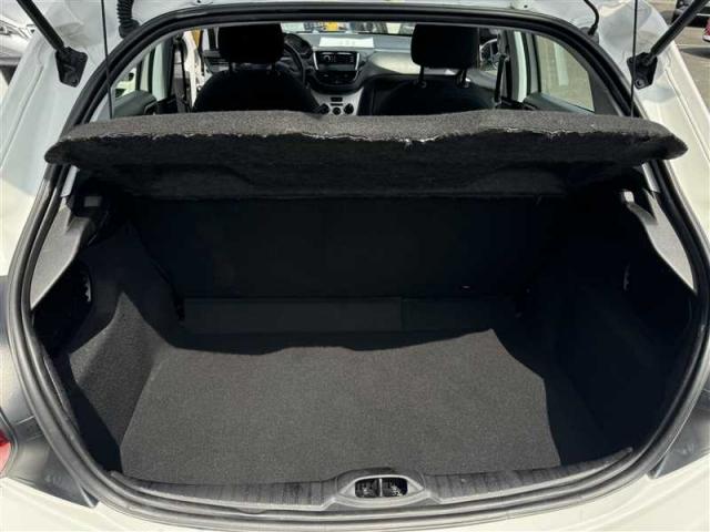 Peugeot 208 image 9