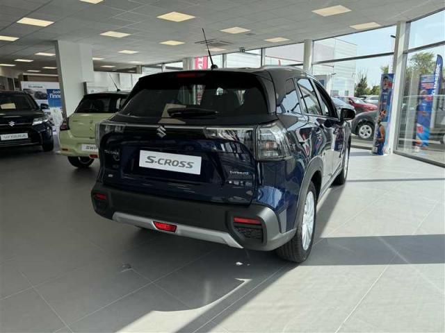 Suzuki S-Cross image 3