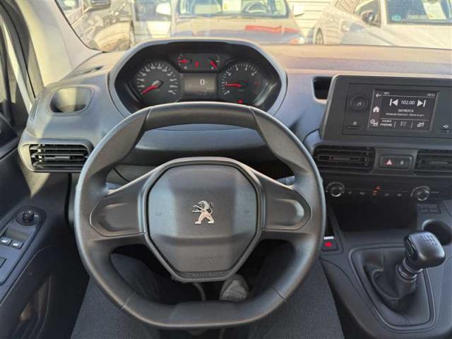 Peugeot Partner image 7