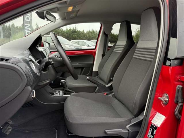 Volkswagen Up! image 7