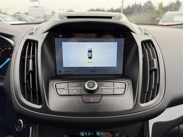 Ford Kuga image 9