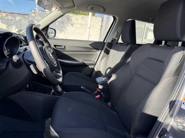 Suzuki Swift image 7