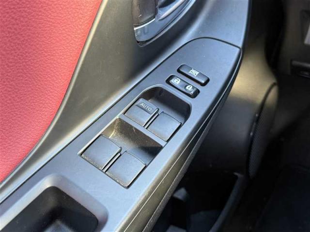 Toyota Yaris image 3