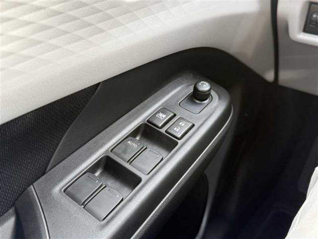 Suzuki Swift image 8