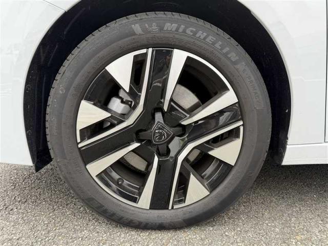 Peugeot 208 image 7