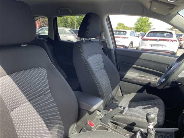 Suzuki Vitara image 6