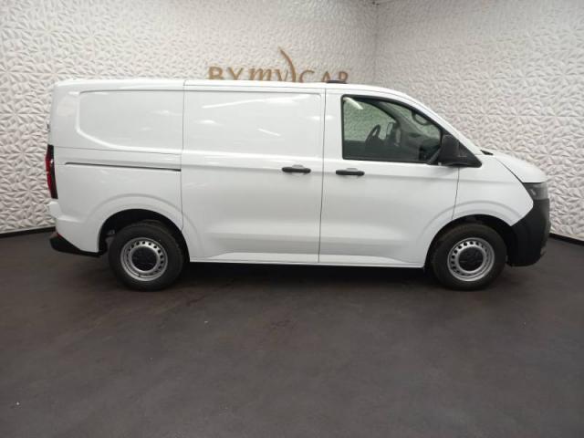 Volkswagen Transporter image 8