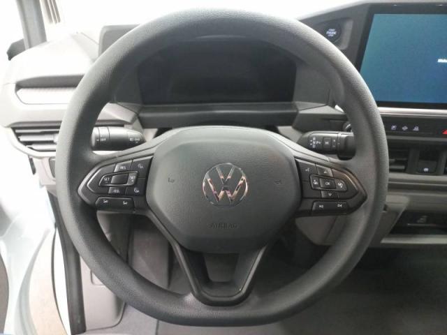 Volkswagen Transporter image 2