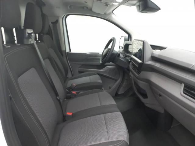 Volkswagen Transporter image 7