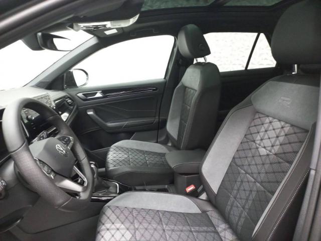 Volkswagen T-Roc image 2