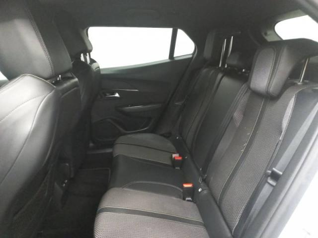 Peugeot 2008 image 3