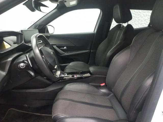 Peugeot 2008 image 7