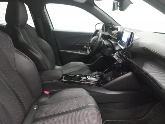 Peugeot 2008 image 4
