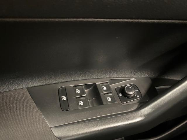 Volkswagen Polo image 6