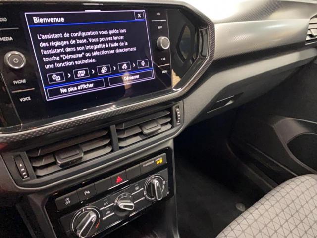 Volkswagen T-Cross image 2