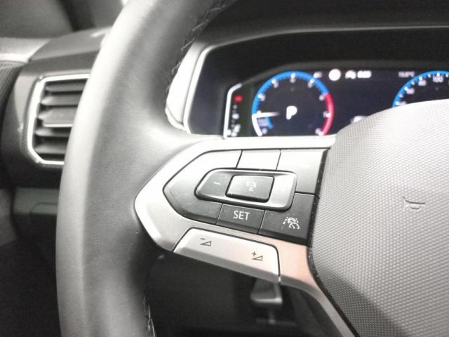 Volkswagen T-Cross image 2