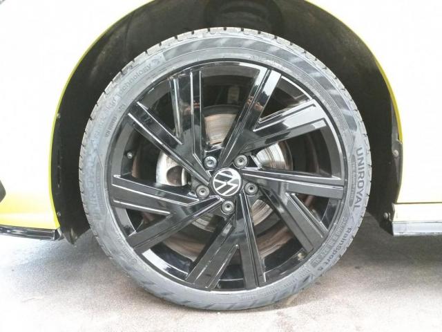 Volkswagen Golf image 6