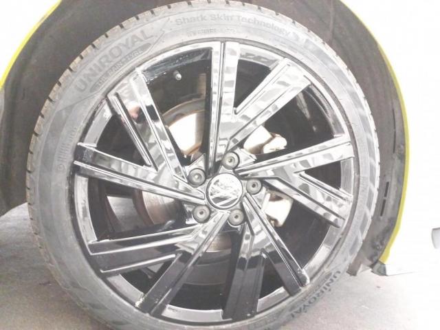Volkswagen Golf image 1