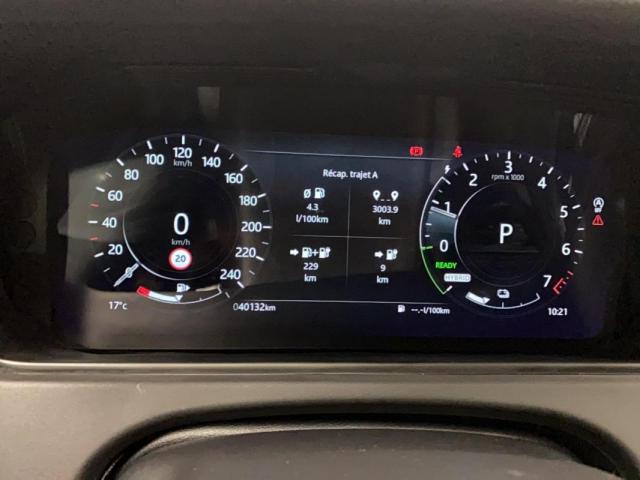 Land Rover Range Rover Velar image 7