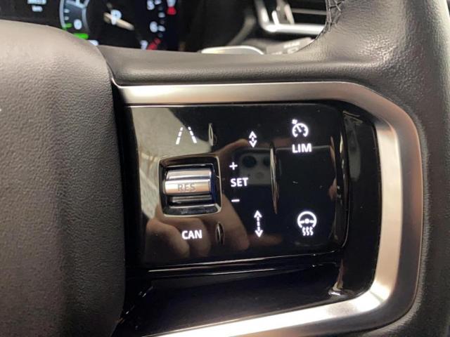 Land Rover Range Rover Velar image 5