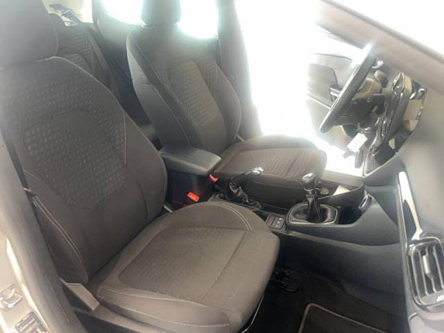 Ford Fiesta image 2
