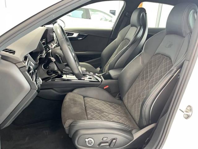 Audi A4 image 4