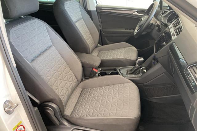 Volkswagen Tiguan image 8