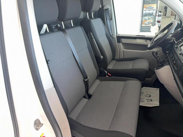 Volkswagen Transporter image 5