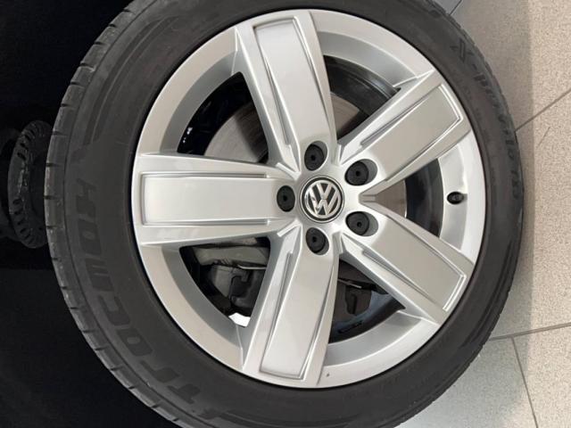 Volkswagen Transporter image 2