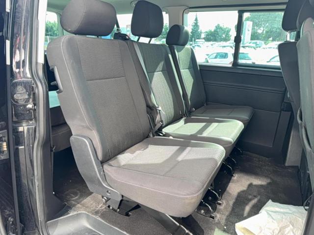 Volkswagen Caravelle image 2