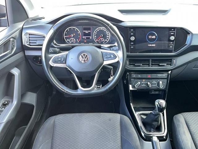 Volkswagen T-Cross image 1