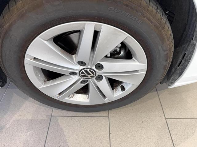 Volkswagen Golf image 1