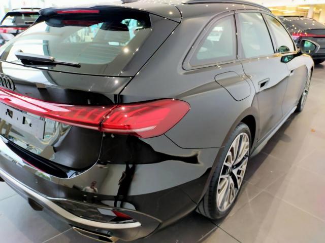 Audi A5 image 2