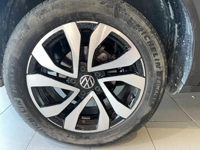 Volkswagen T-Roc image 9