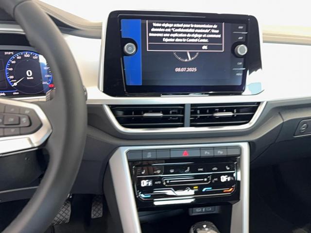 Volkswagen T-Roc image 2