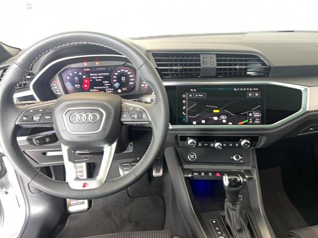 Audi Q3 image 1