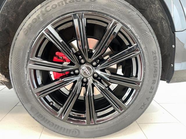 Audi Q8 image 4