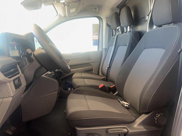 Volkswagen Transporter image 5