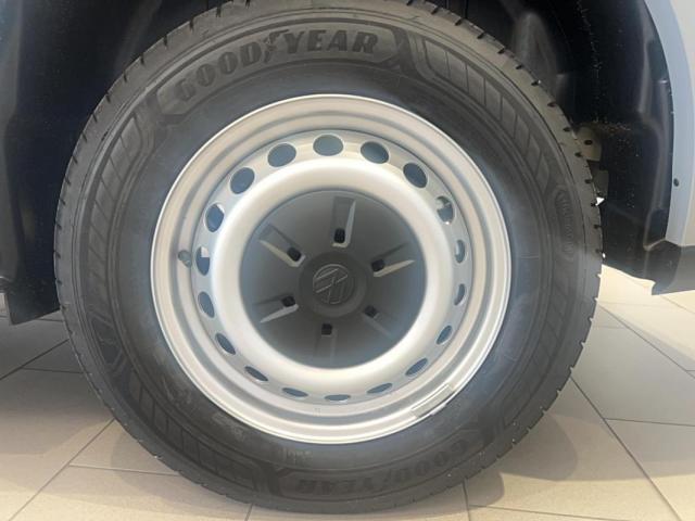 Volkswagen Transporter image 6