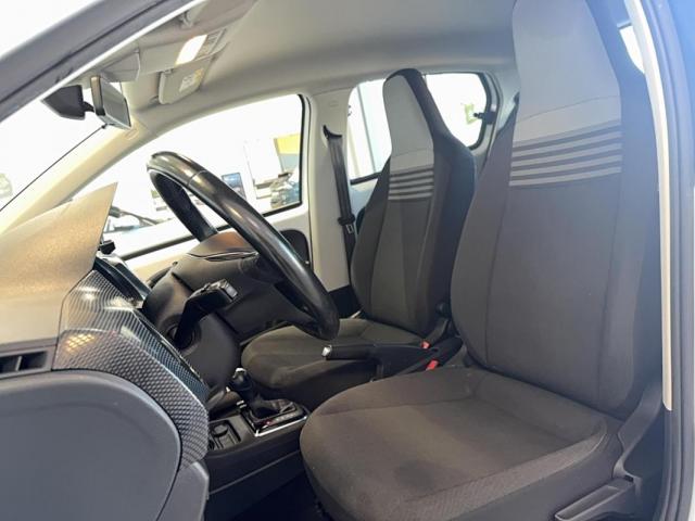 Volkswagen E-Up! image 2