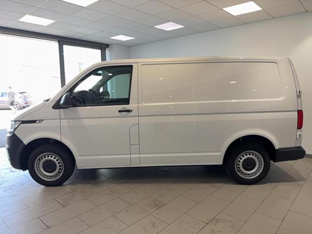 Volkswagen Transporter image 8