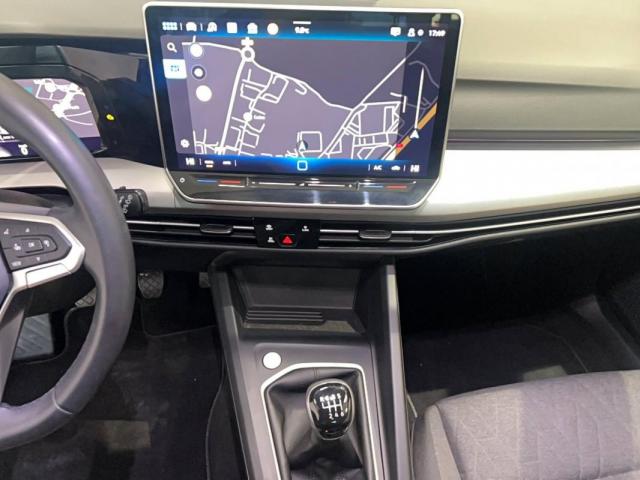 Volkswagen Golf image 3