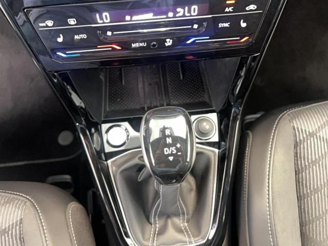 Volkswagen T-Cross image 2
