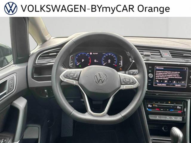 Volkswagen Touran image 2