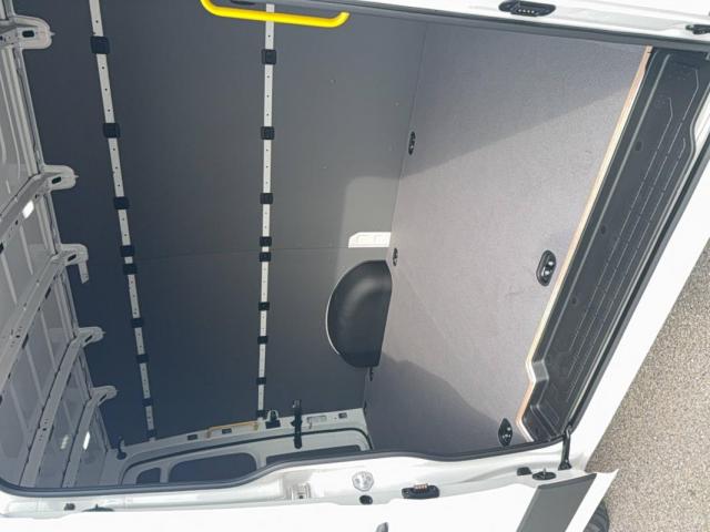 Volkswagen Crafter image 4