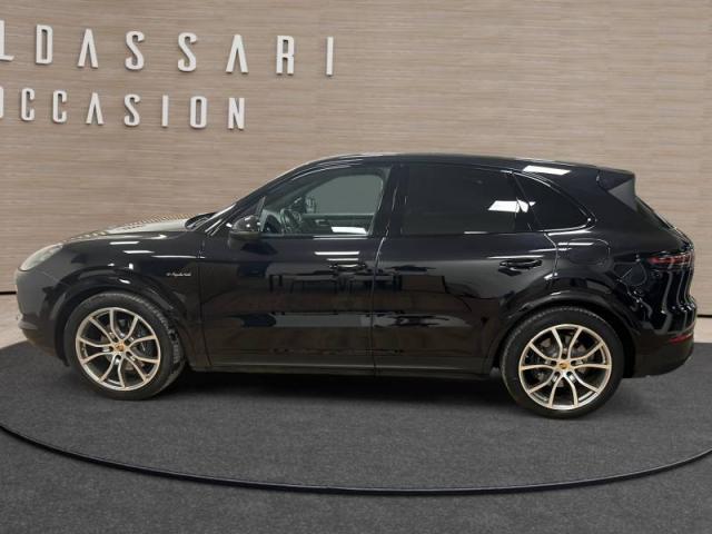 Porsche Cayenne image 9